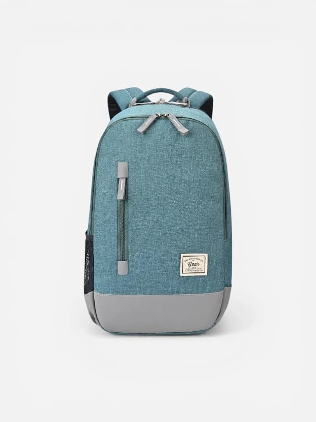 Gear Gear Campus8 25L Medium Water Resistant School Bag/Casual 4 Compartment